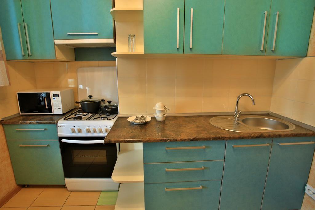 Golden Dragon Aparthotel บิชเคก ภายนอก รูปภาพ
