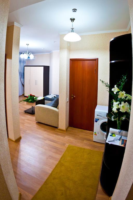 Golden Dragon Aparthotel บิชเคก ภายนอก รูปภาพ