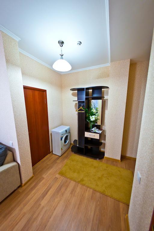 Golden Dragon Aparthotel บิชเคก ภายนอก รูปภาพ